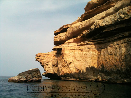 Panorama delle Isole del sud Oman dalla barca